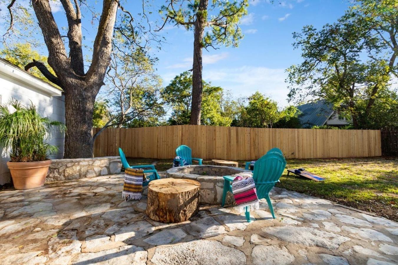 Villa Luxury Bungalow Near Main W Hot-Tub And Firepit Fredericksburg Exterior foto